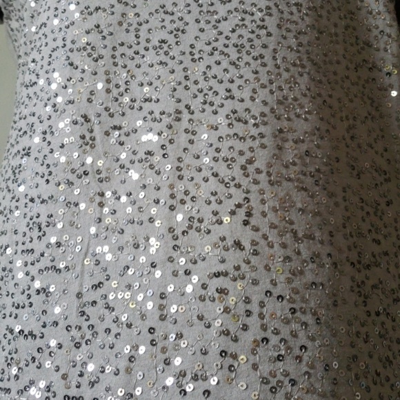 Van Heusen gray tee with sequined front - Picture 4 of 4